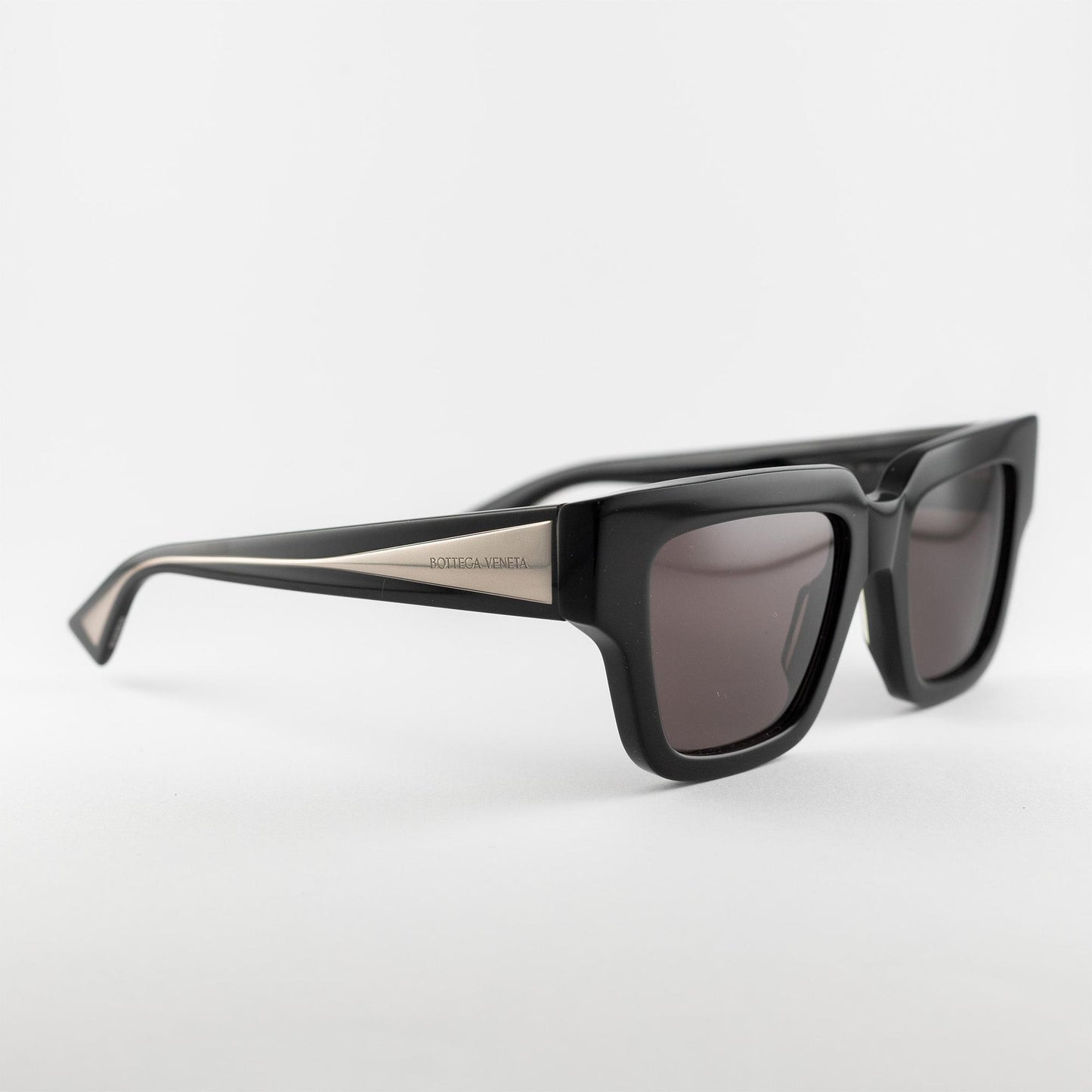 Occhiale da sole Bottega Veneta BV1276 001 Black - lato - Shop Ottica Mineo