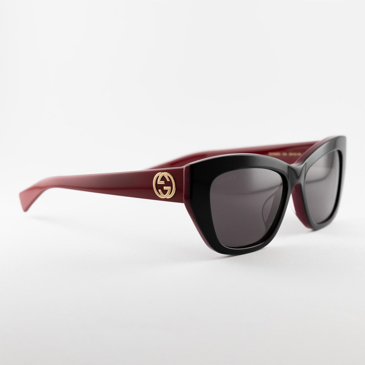 Occhiale da sole Gucci GG1844SA 004 Red - lato - Shop Ottica Mineo