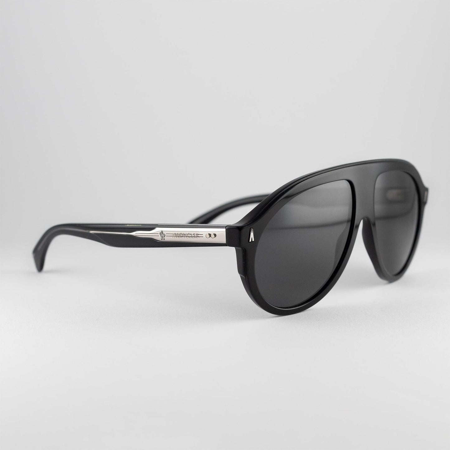 Occhiale da sole Moncler ME6001 Fhaite 3001/87 Black - lato - Shop Ottica Mineo