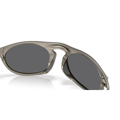 Occhiali da sole Oakley Neo Jacket OO4065 406505 Gunmetal Opaco Polarized ovali