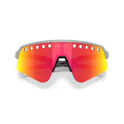 Occhiali da sole Oakley Sutro lite sweep OO9465 946540 Space Dust