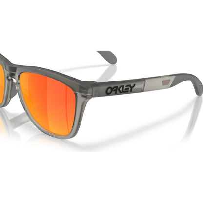 Occhiali da sole Oakley Frogskins Range XL OO9503 950301 Grigio fumo opaco/Inchiostro grigio