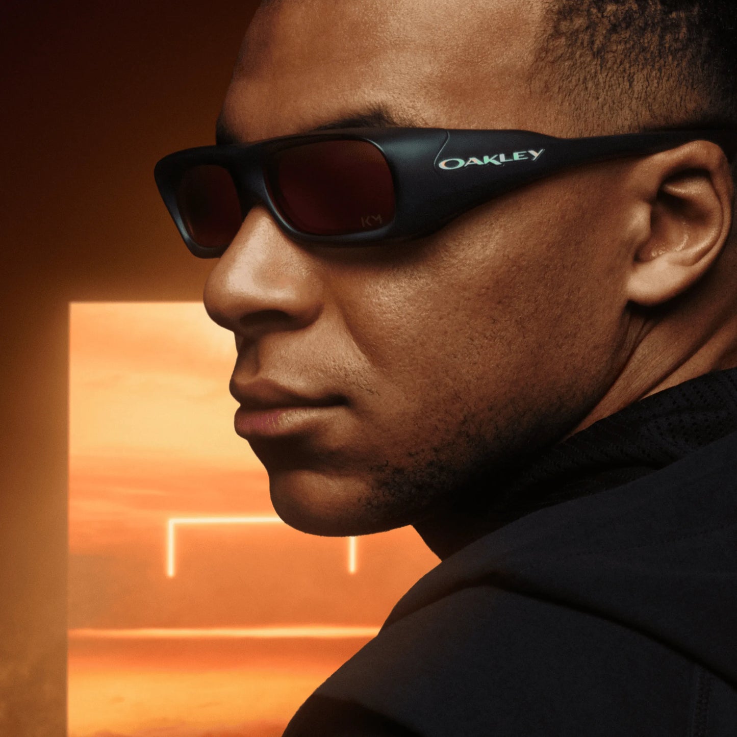 Occhiali da sole Oakley Permian OO9520 952007 Black Ink Opaco Violet rettangolari