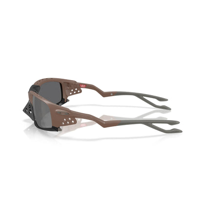 Occhiali da sole Oakley Plantaris Square OO9529 952906 Mogano Prizm Black