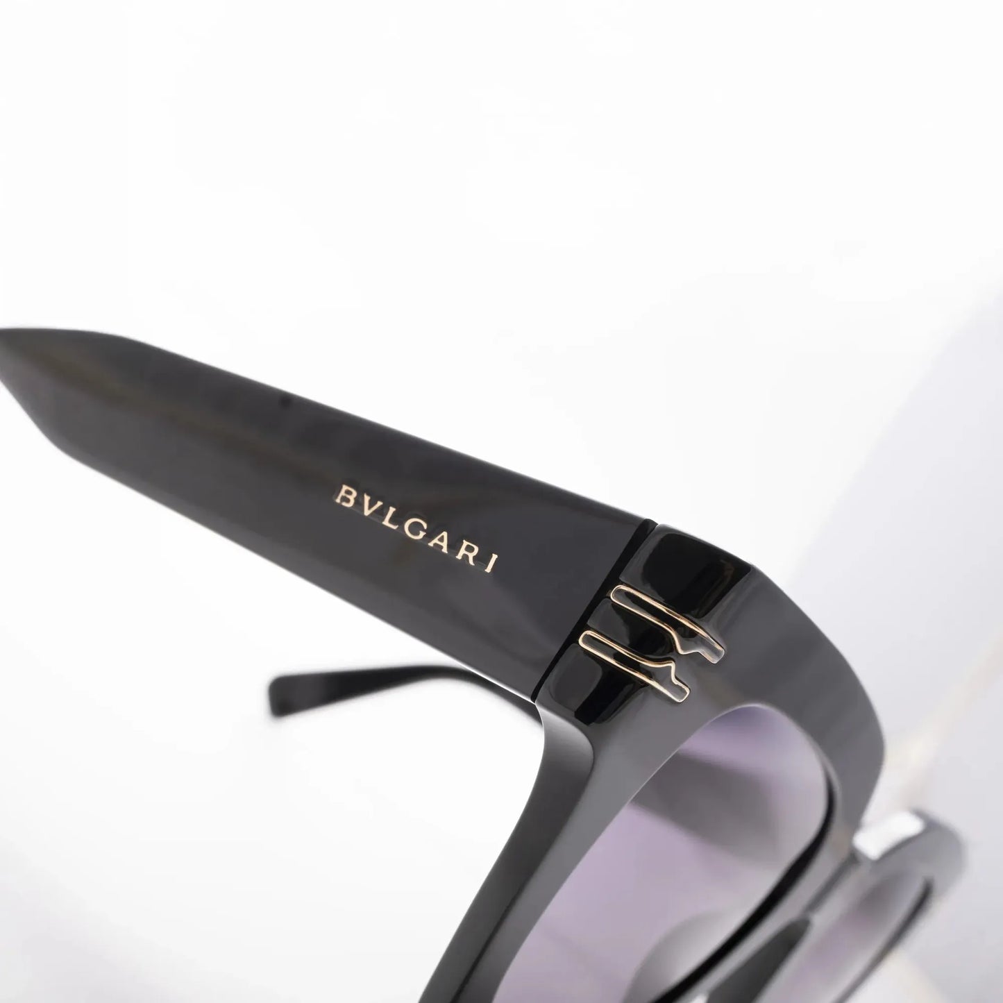 Occhiale da sole Bulgari BV40013I 01B Black - dettaglio - Shop Ottica Mineo