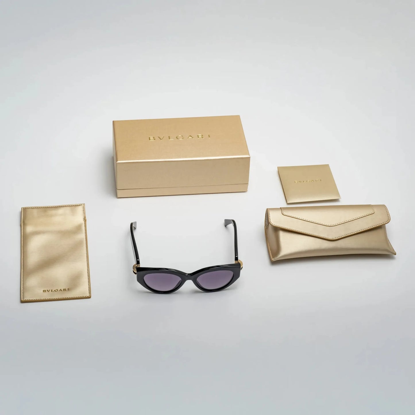 Occhiale da sole Bulgari BV40046I 01B Black - dettaglio1 - Shop Ottica Mineo