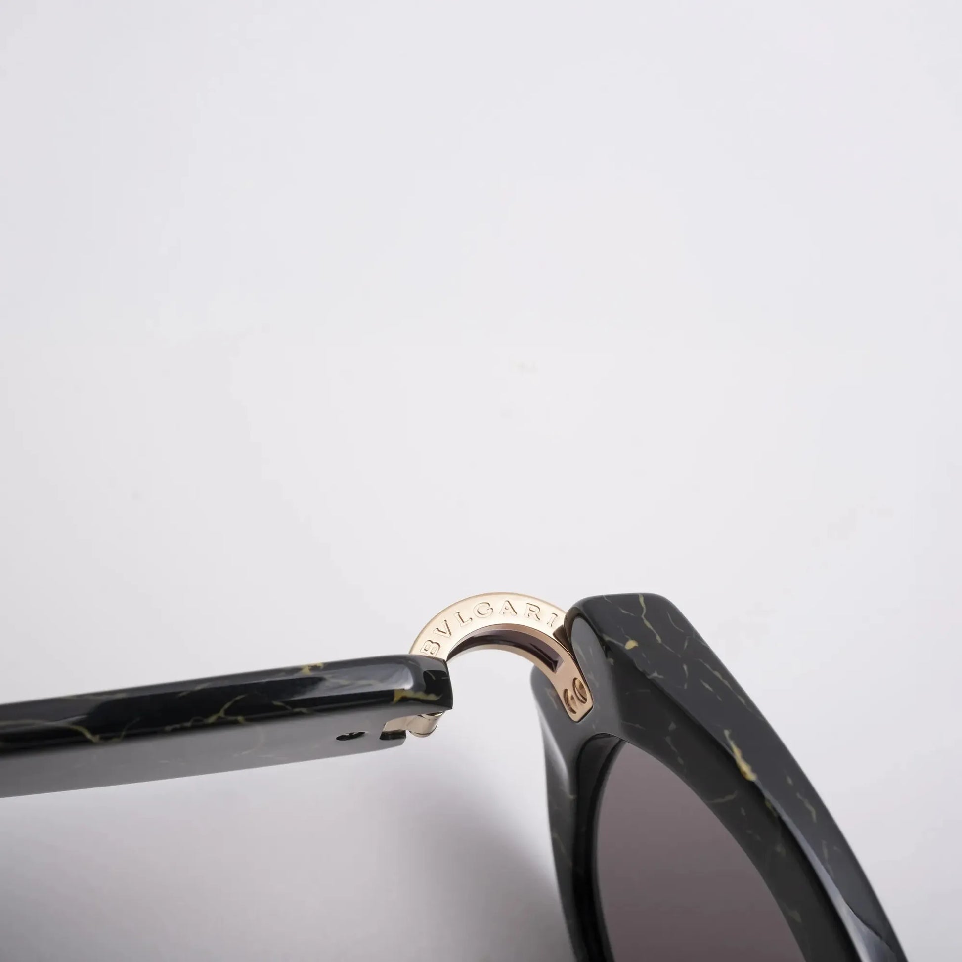 Occhiale da sole Bulgari BV40046I 05A Marble - dettaglio - Shop Ottica Mineo