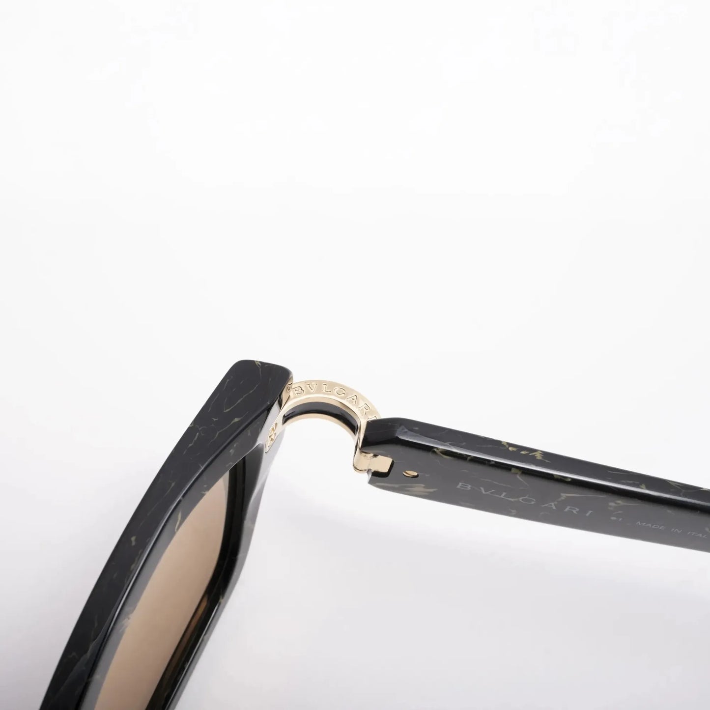 Occhiale da sole Bulgari BV40047I 05L Marble - dettaglio - Shop Ottica Mineo