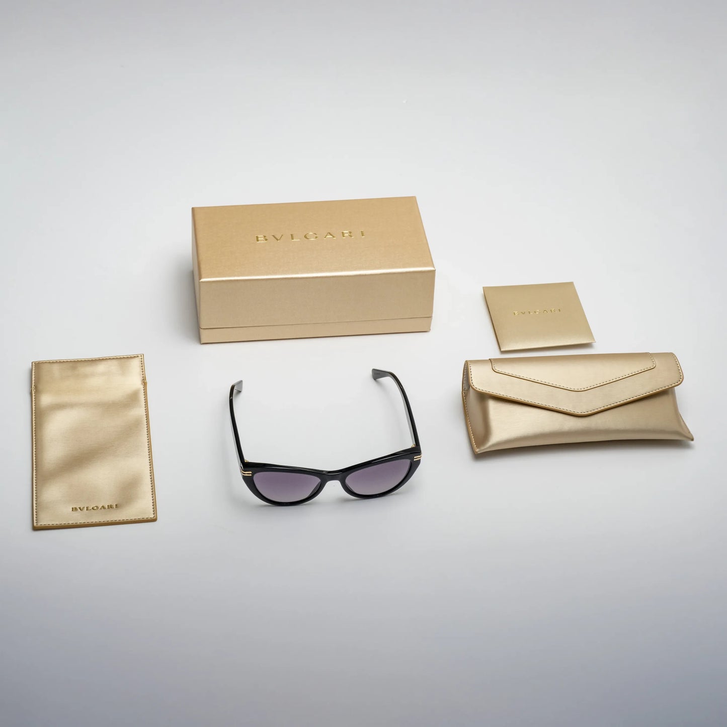 Occhiale da sole Bulgari BV40048I 01B Nero - dettaglio1 - Shop Ottica Mineo