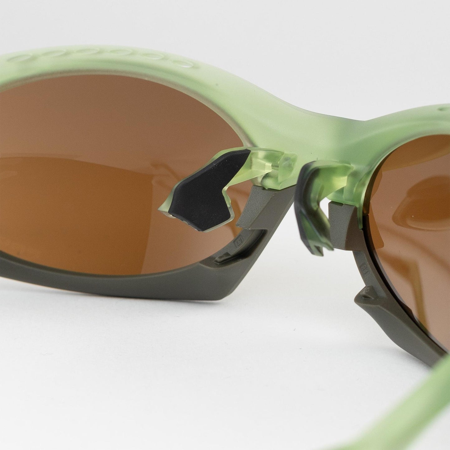 Occhiale da sole Oakley Plantaris OO9437 0363 Olive - dettaglio3 - Shop Ottica Mineo