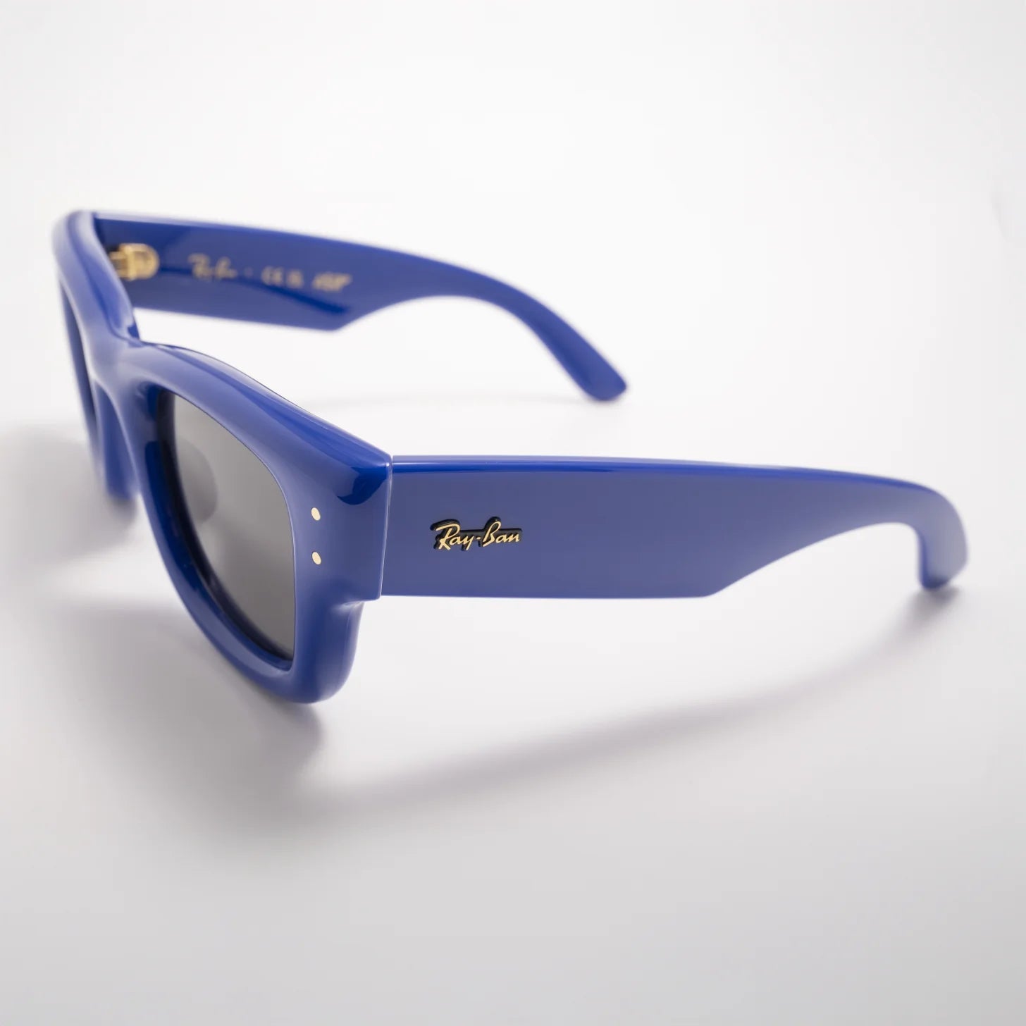 Occhiale da sole Ray-Ban Wayfarer Puffer RB4940 6833/87 Blue - lato - Shop Ottica Mineo