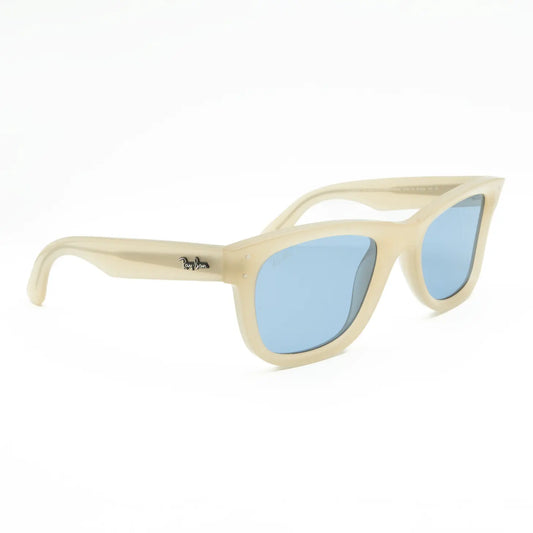 Occhiale da sole Ray-Ban Wayfarer Reverse RBR0502S 678072 Beige opalino/ Azzurro - lato - Shop Ottica Mineo