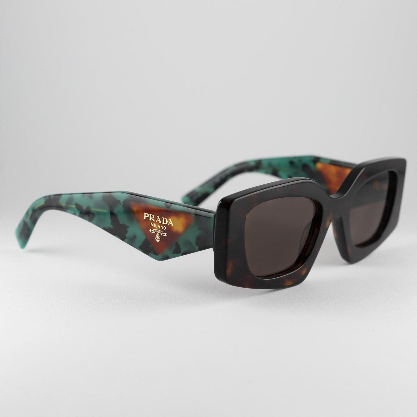 Occhiale da sole Prada SPR 15Y 2AU-06B Havana - lato - Shop Ottica Mineo