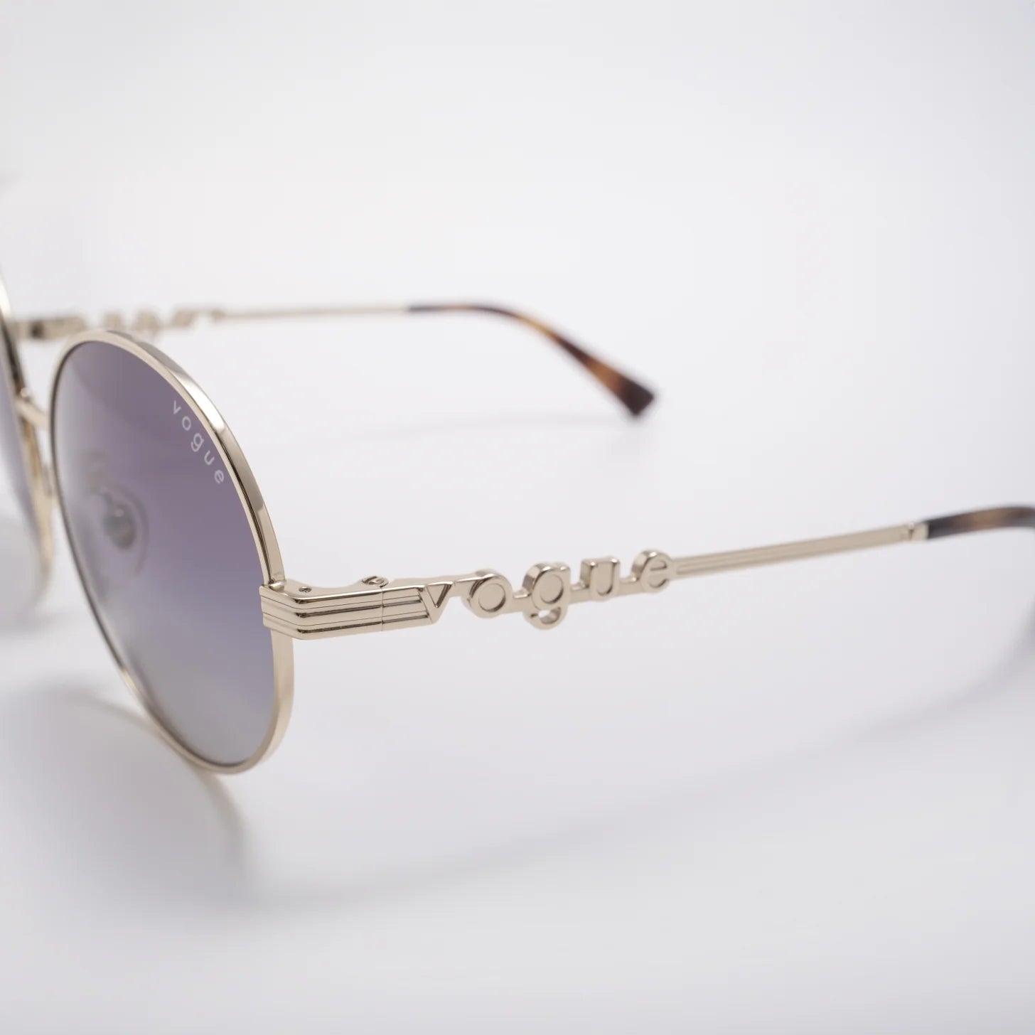 Occhiale da sole Vogue VO4227-S 848/4L Gold/Blue - dettaglio - Shop Ottica Mineo