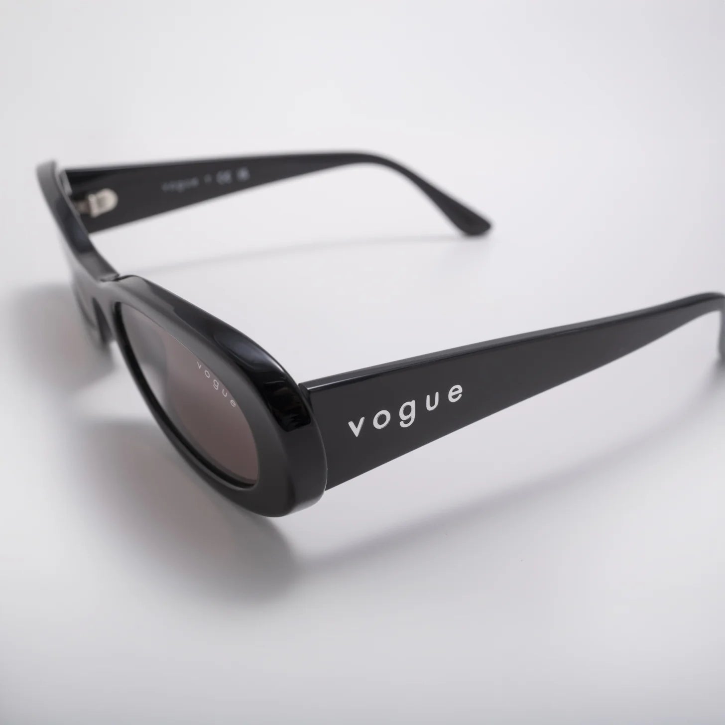 Occhiale da sole VO5582-S W44/87 Black - dettaglio - Shop Ottica Mineo